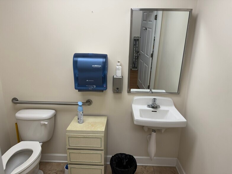 More Photos Of 470 S Wickham Rd, West Melbourne Medical For Lease