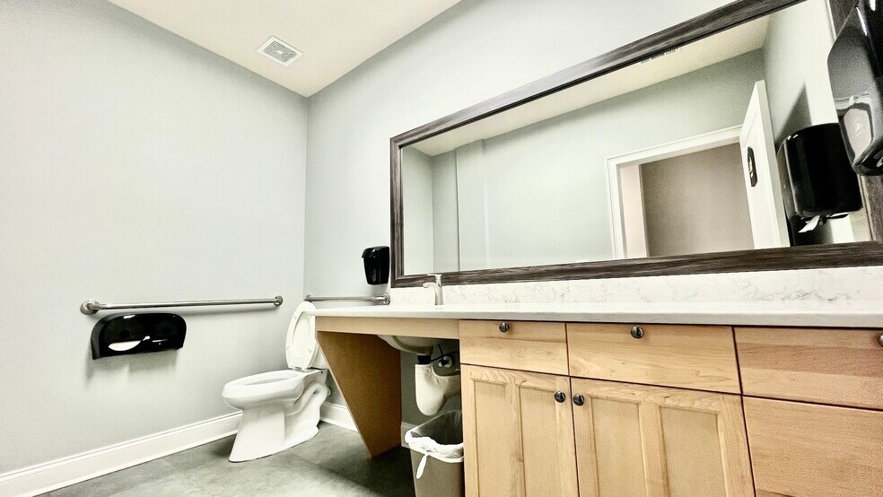 More Photos Of 4080 McGinnis Ferry Rd, Alpharetta Office For Lease