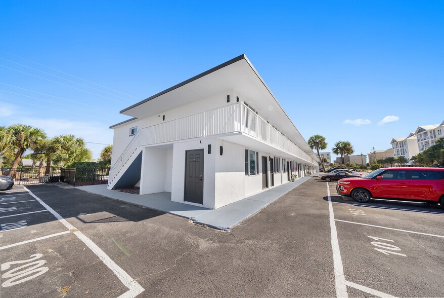 More Photos Of 480 Santa Rosa Blvd, Fort Walton Beach Apartments For Sale