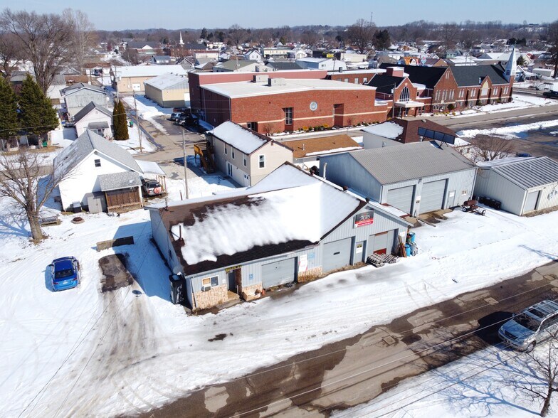 More Photos Of 401 29th St, Vienna Auto Repair For Sale