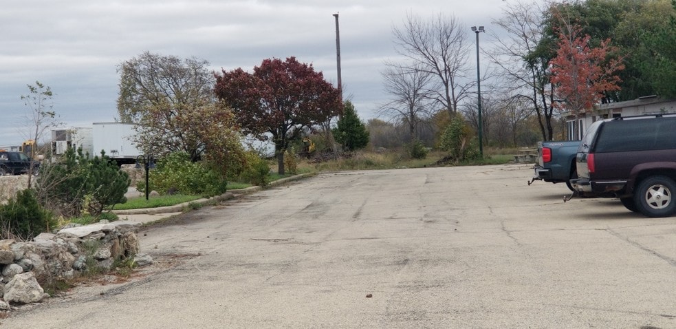 More Photos Of 900 N Union St, Dwight Restaurant For Sale