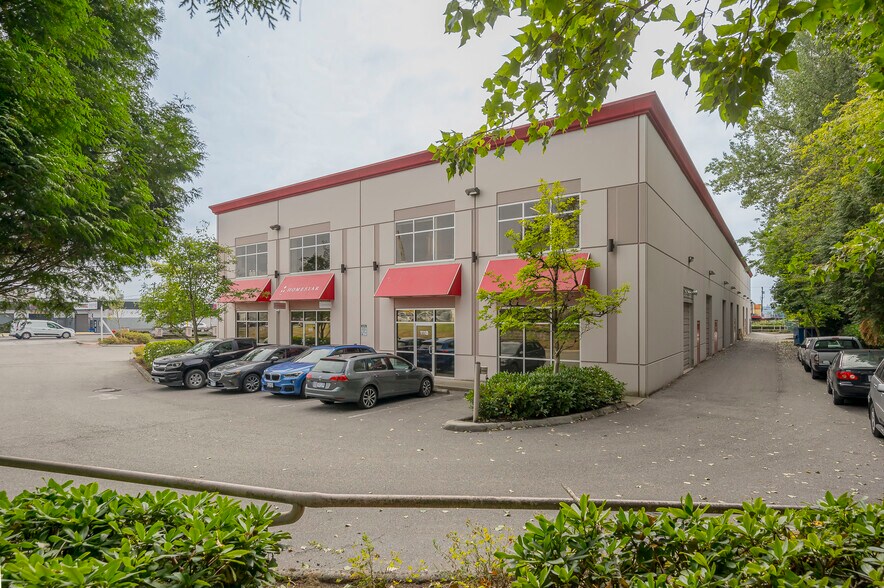 More Photos Of 6039 196 St, Surrey Showroom For Sale