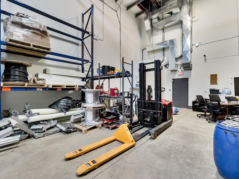 More Photos Of 1100 S Service Rd, Stoney Creek Office For Sale