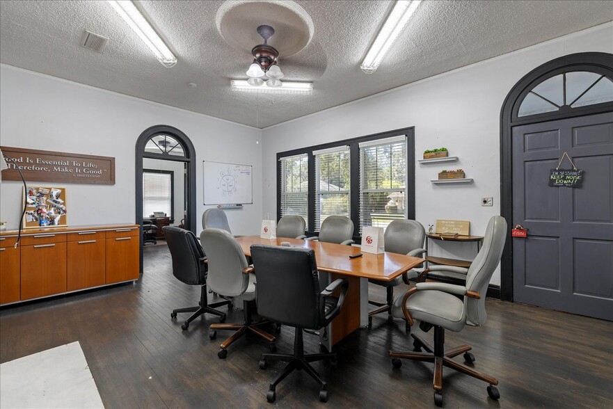 More Photos Of 919 N Monroe St, Tallahassee Freestanding For Lease