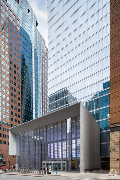 More Photos Of 900 Boul De Maisonneuve O, Montréal Office For Lease