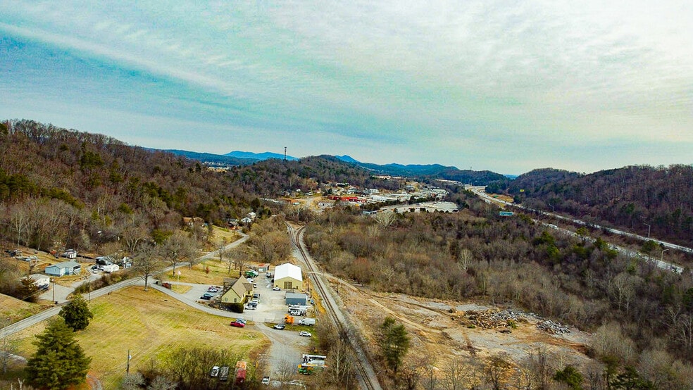 More Photos Of 4605 Vie St, Knoxville Warehouse For Lease