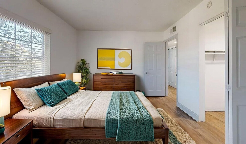 More Photos Of 120 47th Ave N, Saint Petersburg Apartments For Sale