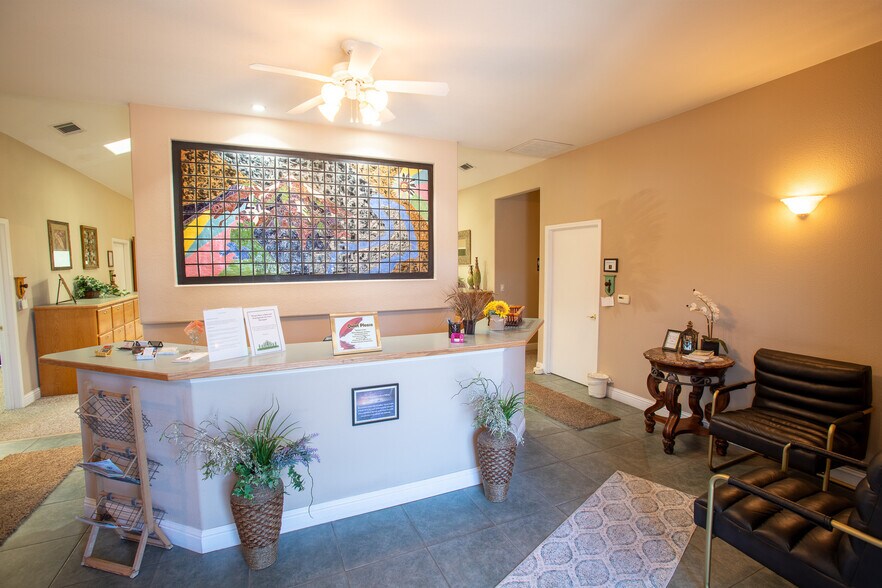 More Photos Of 353 Park Marina Cir, Redding Loft Creative Space For Sale