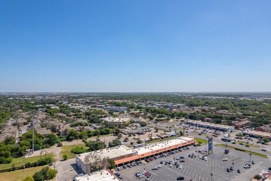 More Photos Of 9616 N Lamar Blvd, Austin Unknown For Lease