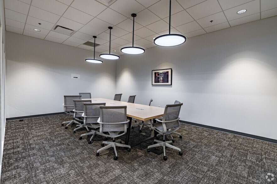 More Photos Of 1133 Polk Ave, Nashville Light Distribution For Lease