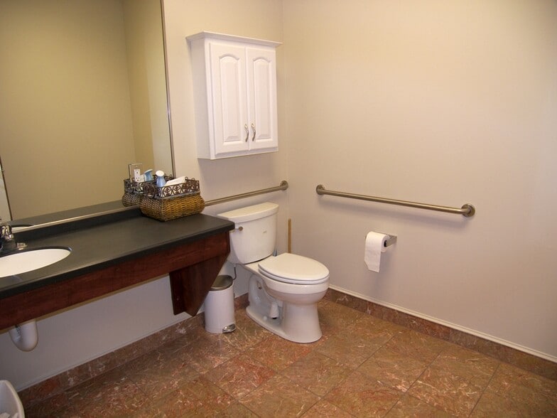 More Photos Of 31320 solon Rd, Solon Office For Sale