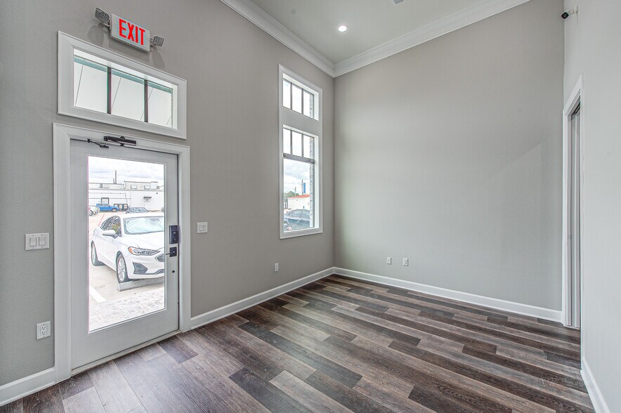 More Photos Of 2035 N Mason Dr, Katy Medical For Lease