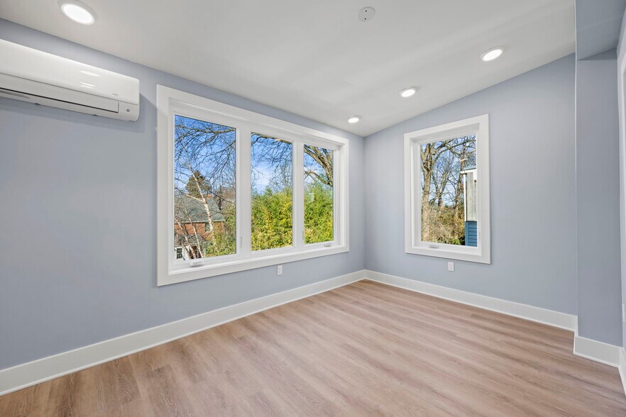 More Photos Of 4535 Avondale St, Bethesda Apartments For Sale