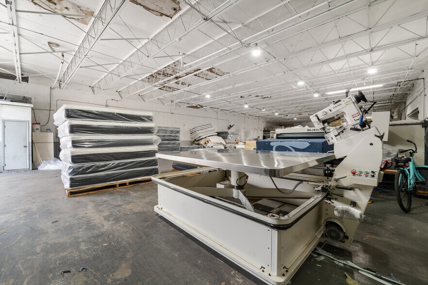 More Photos Of 355 W 21st St, Hialeah Warehouse For Sale