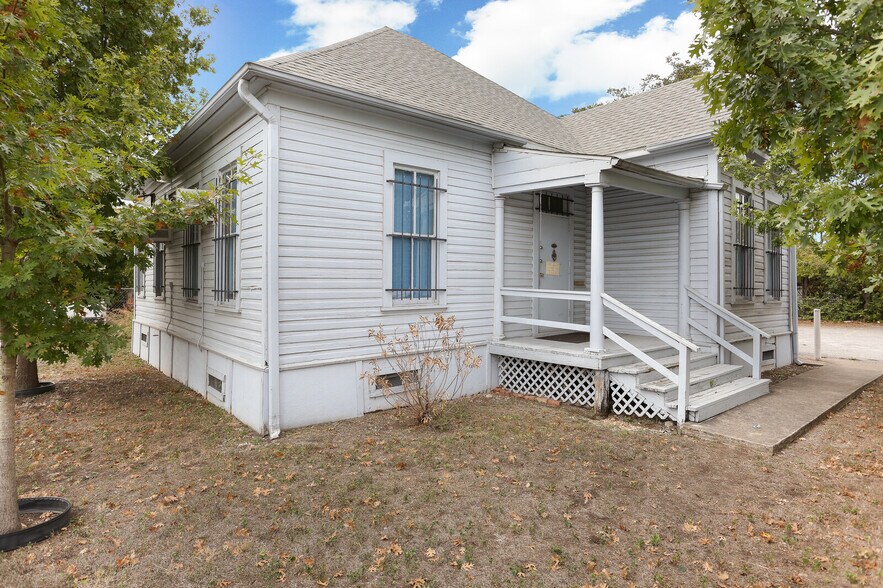 Primary Photo Of 224 Casa Blanca, San Antonio Office For Lease