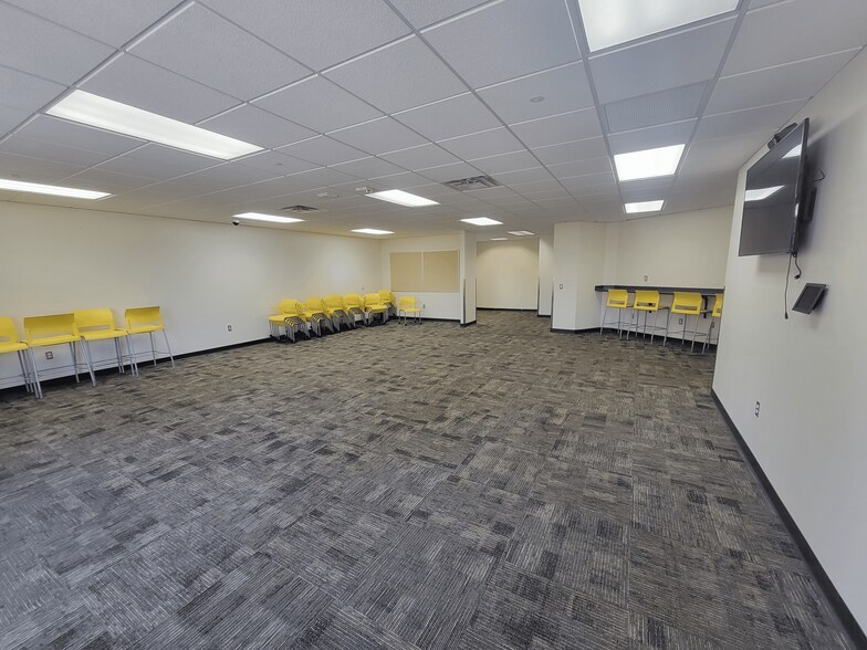 More Photos Of 1400 Industries Rd, Richmond Office For Lease