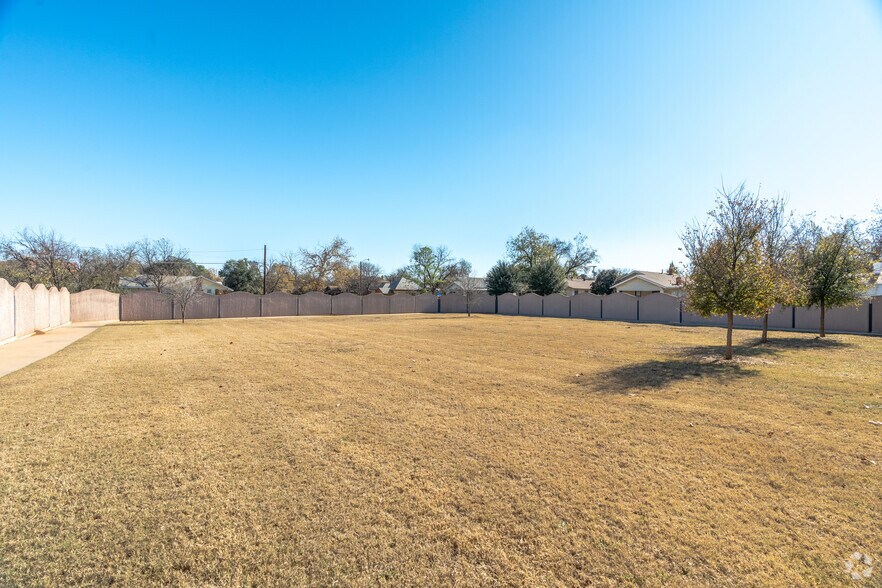 More Photos Of 1912 11th St, Wichita Falls Apartments For Sale