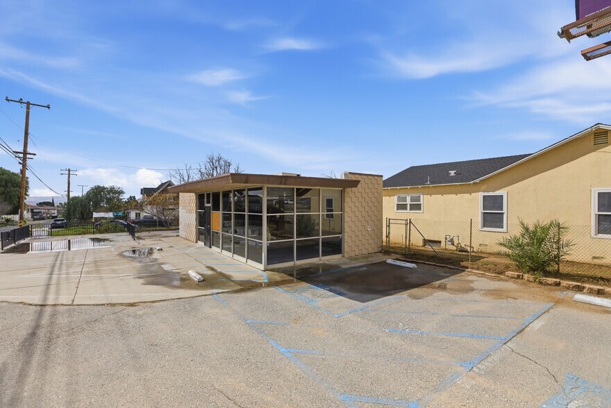 Primary Photo Of 3383 Highland Ave, Highland Freestanding For Lease