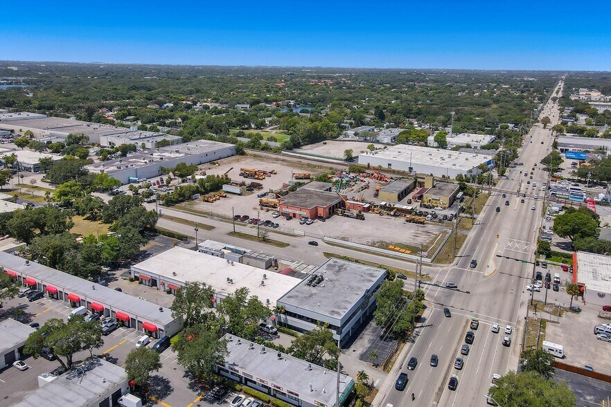 More Photos Of 2870 Stirling Rd, Hollywood Light Distribution For Sale