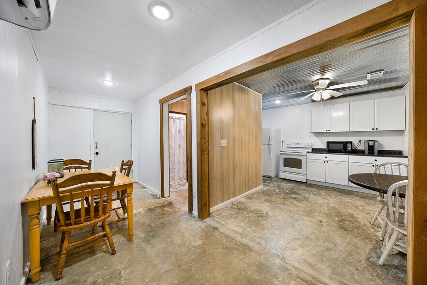 More Photos Of 8505 W Interstate Highway 30, Cumby Specialty For Sale