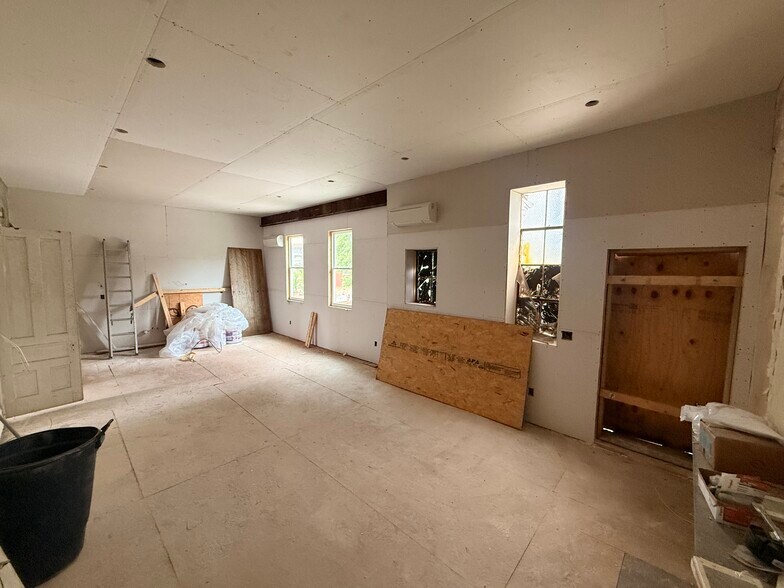 More Photos Of 1913 Central Ave, Cincinnati Office Residential For Sale