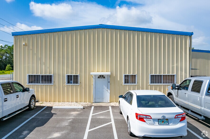 More Photos Of 1925 US Highway 17 92, Davenport Warehouse For Sale