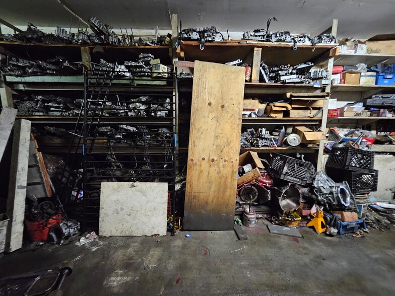 More Photos Of 380 Bayshore Blvd, San Francisco Service For Sale