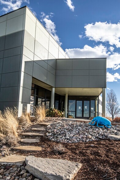 More Photos Of 1460 Overlook Dr, Lafayette Manufacturing For Lease