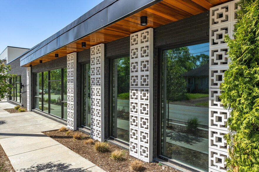 More Photos Of 6100 Robertson Ave, Nashville Storefront For Lease