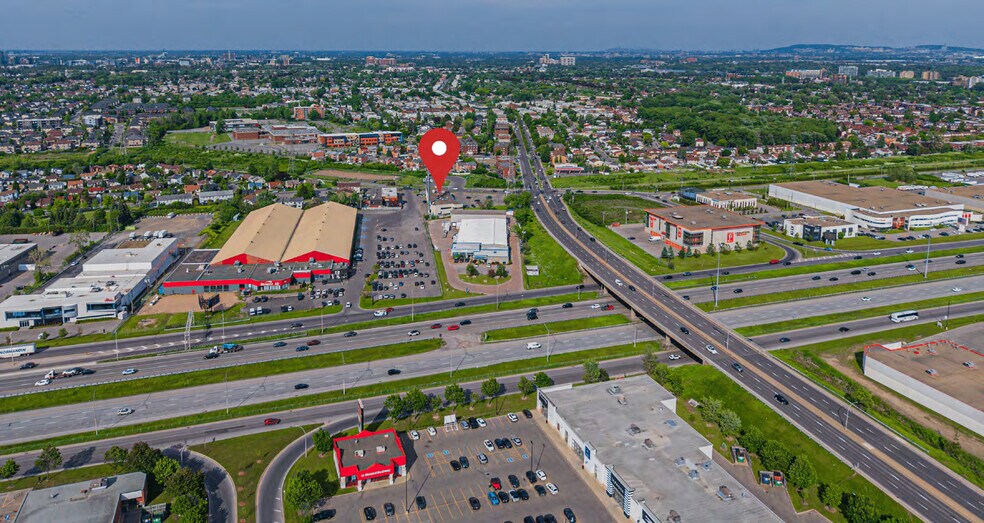 More Photos Of 5305 Notre-Dame, Laval Office Residential For Sale