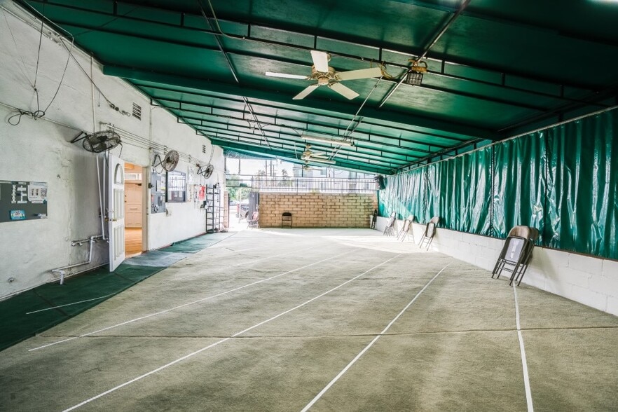 More Photos Of 5112-5114 Vineland Ave, North Hollywood Storefront Retail Residential For Sale