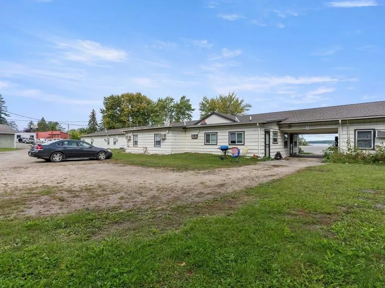 More Photos Of 107 Minnesota Ave E, Walker Apartments For Sale