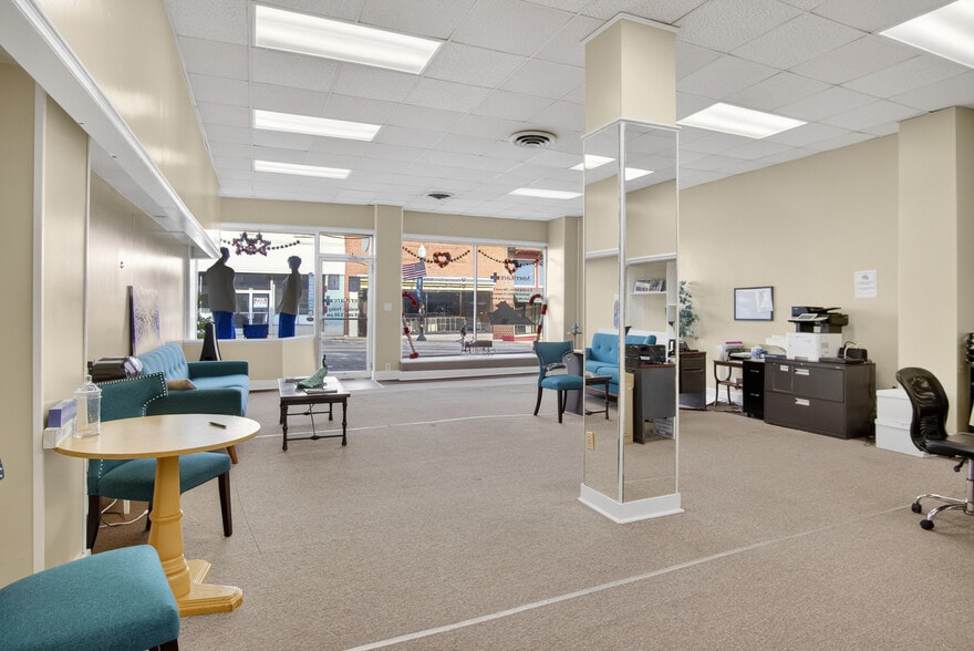 More Photos Of 104-110 S Hill Ave, South Hl, South Hill Office Residential For Sale