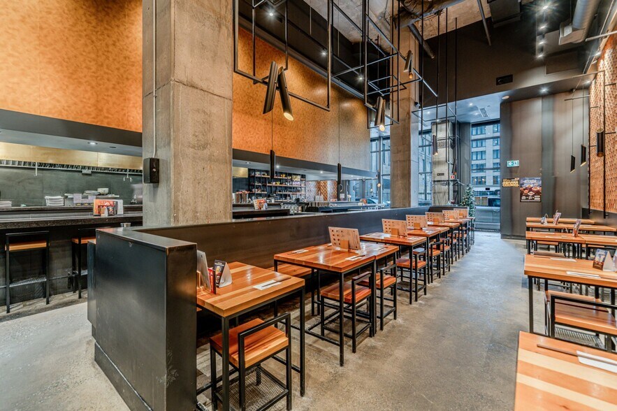 More Photos Of 1202 Av Union, Montréal Apartments For Sale
