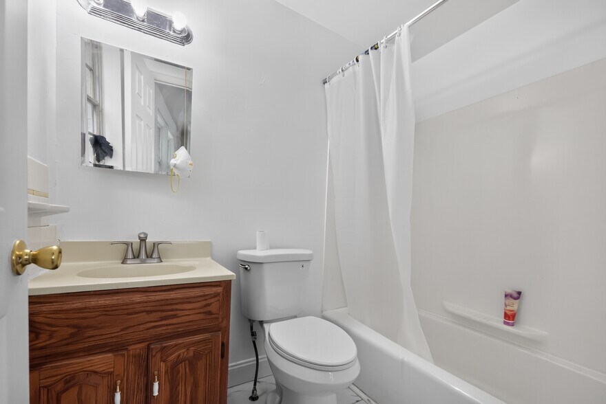 More Photos Of 1132 W Main St, Norristown Apartments For Sale