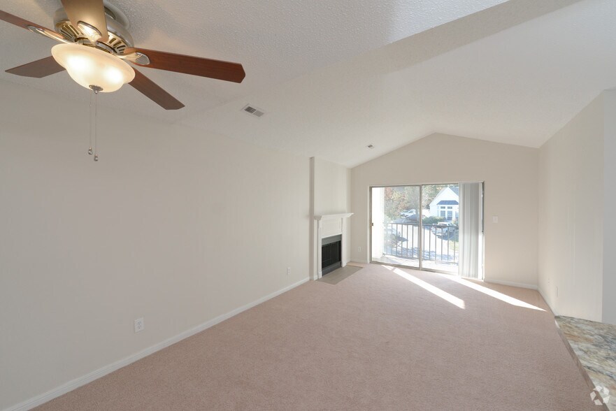 More Photos Of 100 Elena St, Cranston Apartments For Sale