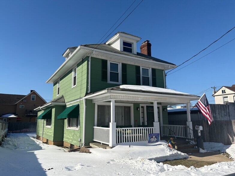 More Photos Of 4-8 S Maryland Ave, Port Washington Storefront For Sale