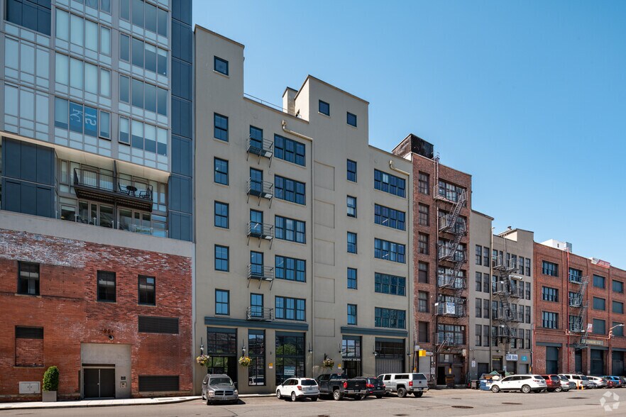 More Photos Of 568 1st Ave S, Seattle Office For Lease