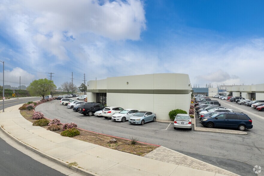 More Photos Of 9701-9741 Canoga Ave, Chatsworth Warehouse For Lease