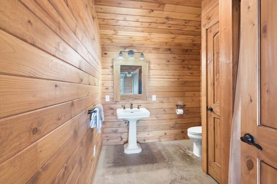 More Photos Of 4650 Highway 52, Loretto Apartments For Sale