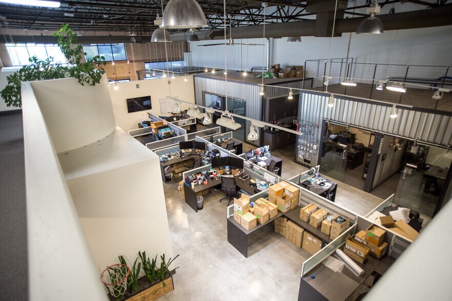 More Photos Of 713-729 N 1500, Orem Showroom For Lease