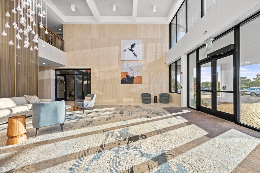 More Photos Of 4501 Tamiami Trl N, Naples Office For Lease