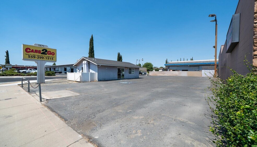 More Photos Of 1103 Barstow Ave, Clovis Auto Dealership For Lease