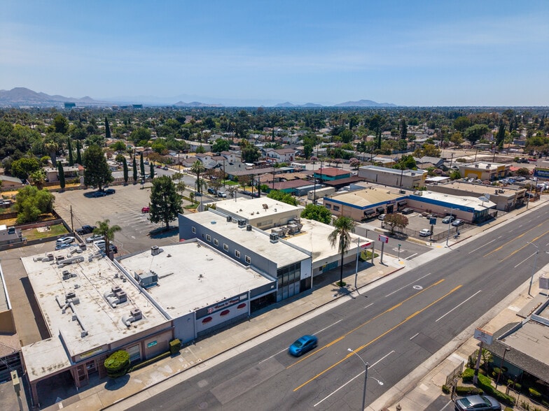 More Photos Of 247 E Highland Ave, San Bernardino Office Residential For Sale