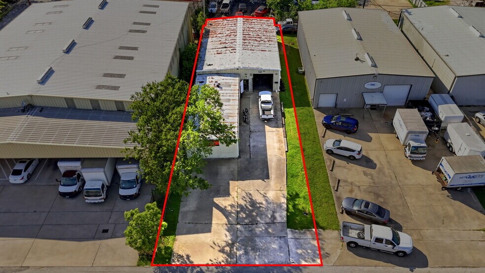 Primary Photo Of 1313 Illinois St, South Houston Warehouse For Sale