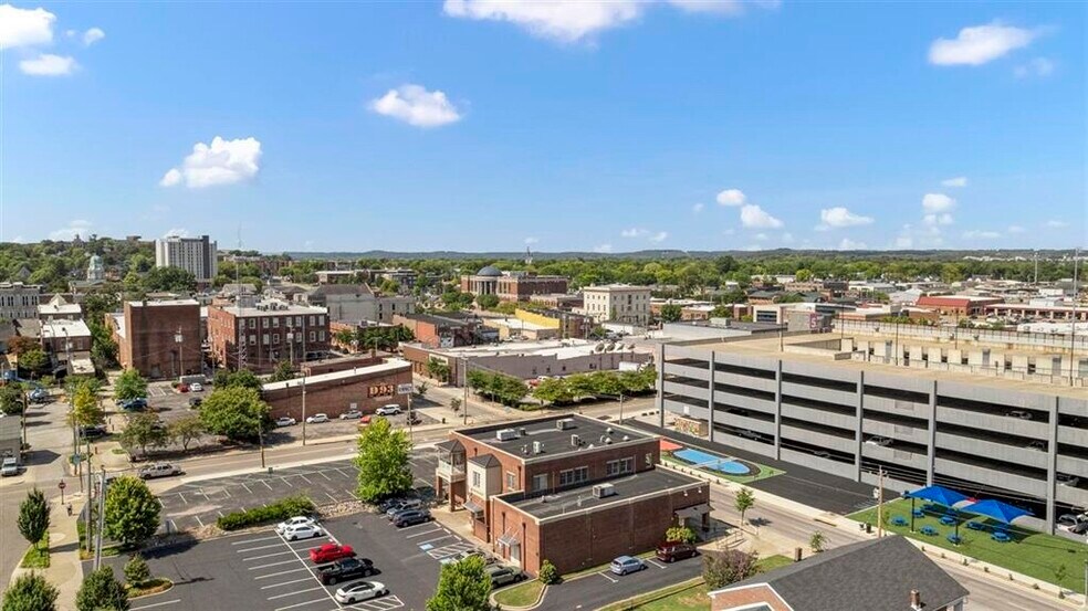 More Photos Of 728 College St, Bowling Green Office For Sale