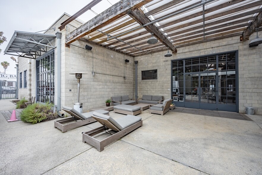 More Photos Of 1630-1638 12th St, Santa Monica Loft Creative Space For Lease