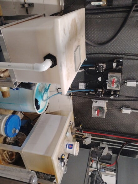 More Photos Of 1209 S Gregg St, Big Spring Carwash For Sale