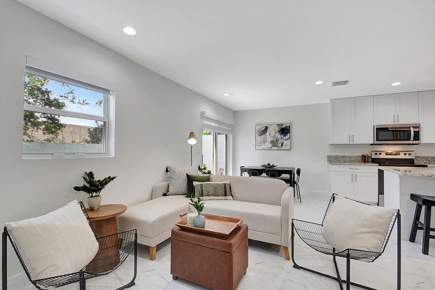 More Photos Of 3871 Patio Ct, Lake Worth Apartments For Sale