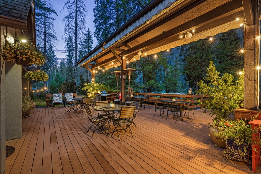 More Photos Of 49198 McKenzie Hwy, Vida Hospitality For Sale